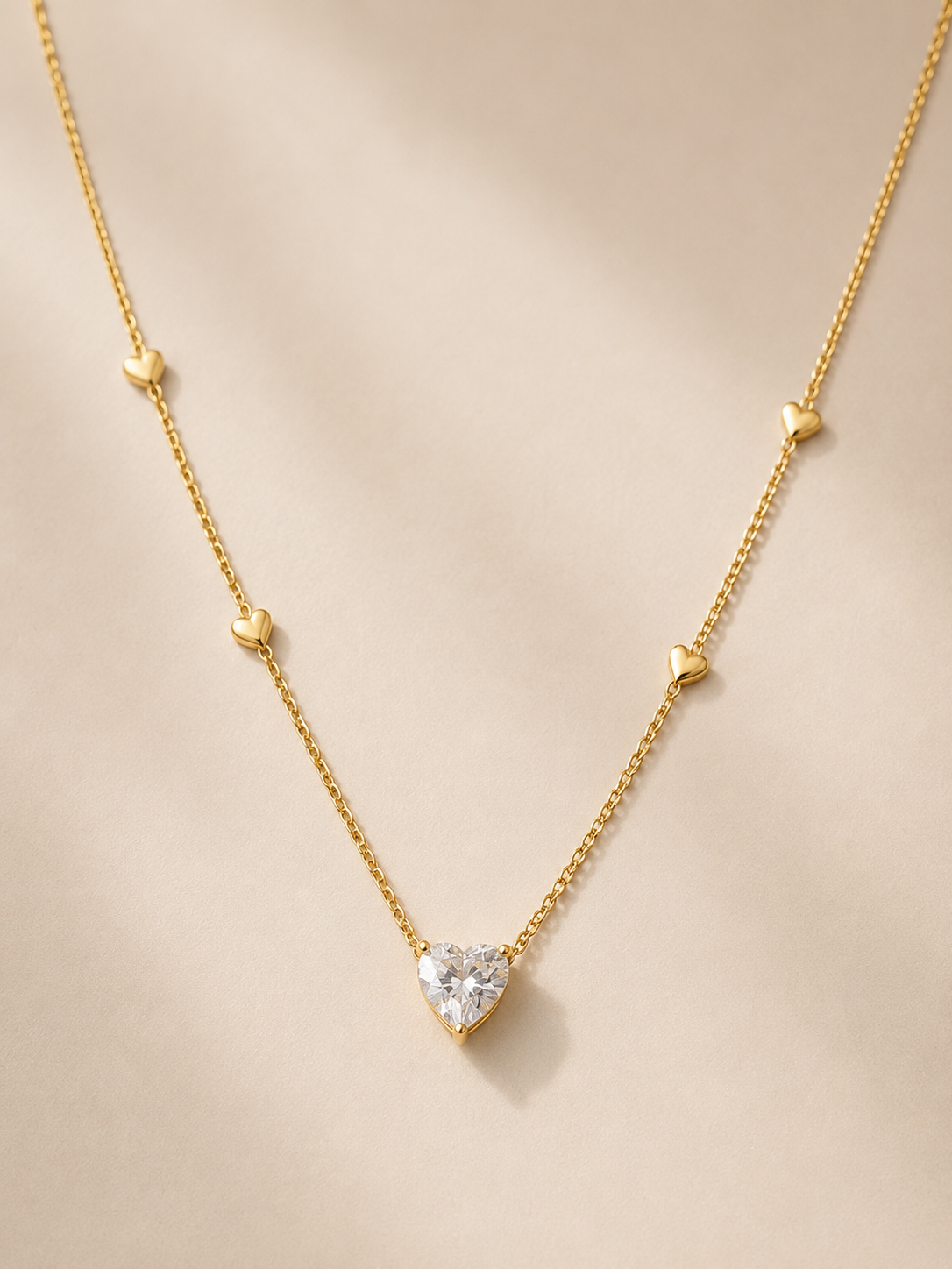 Éclat Heart Necklace