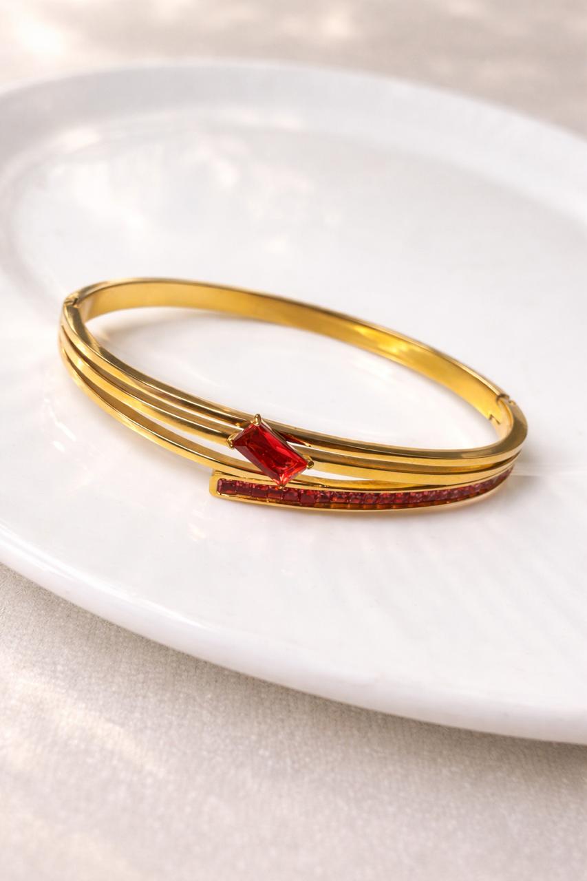 Ruby Glow Gold Kada